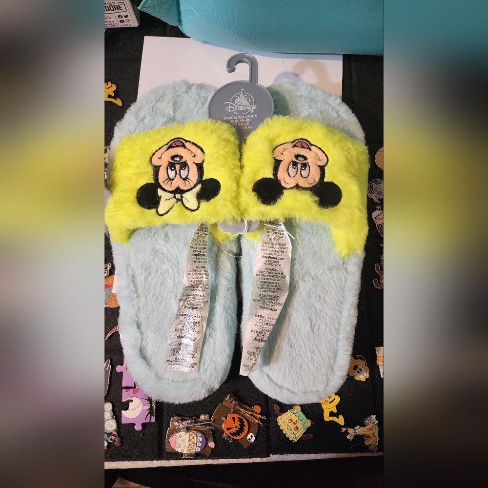 Disney Mickey & Minnie Slippers